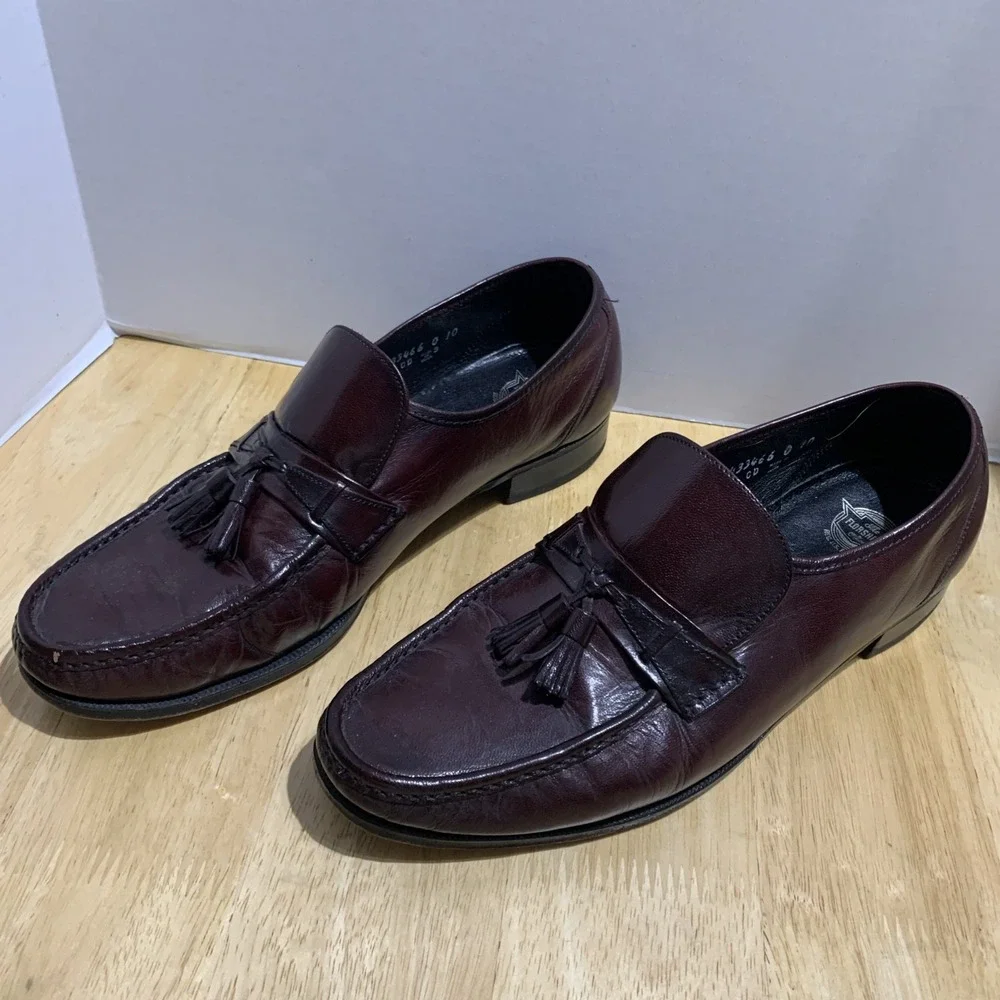 Florsheim Shoes Men Size 10.5 D Loafers Maroon Leather Slip On Dress Formal